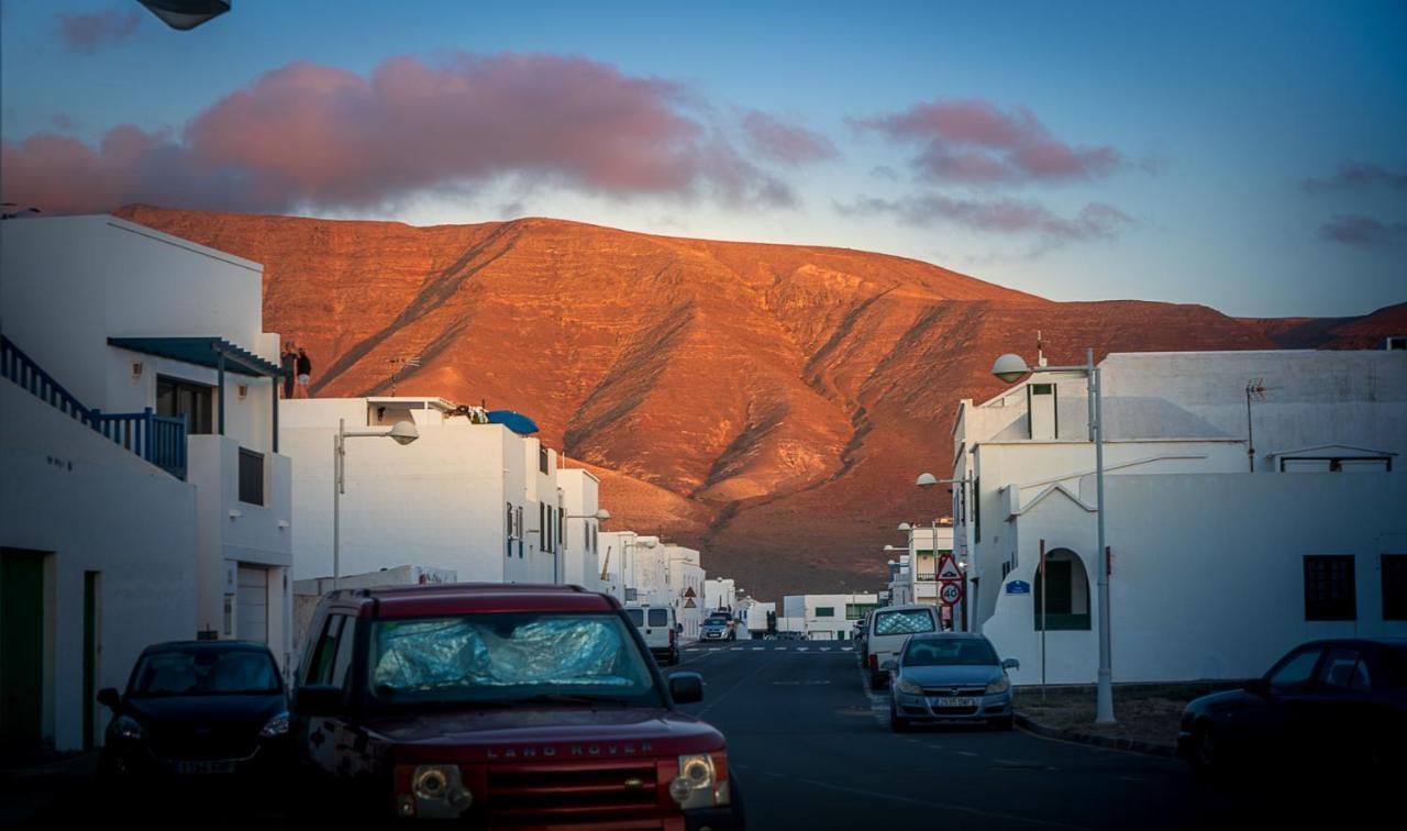 Volcanokite Apartments Famara Eksteriør bilde