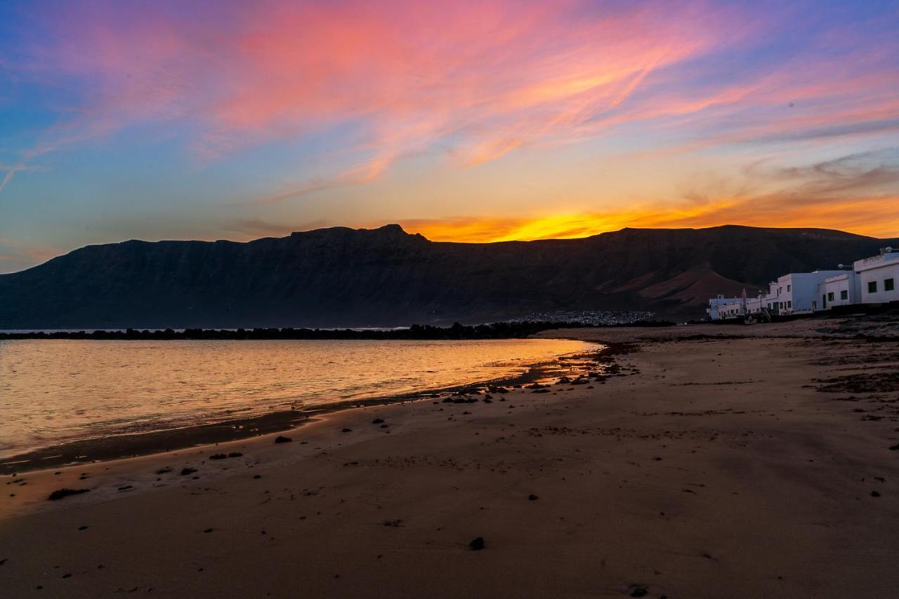 Volcanokite Apartments Famara Eksteriør bilde