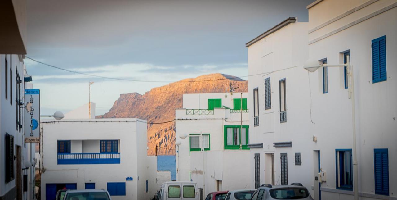 Volcanokite Apartments Famara Eksteriør bilde